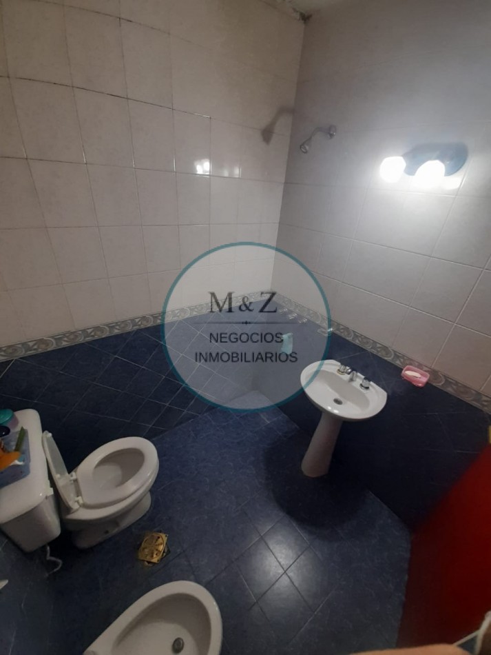 VENDE CASA DE 2 PLANTAS CENTRO SAN LUIS