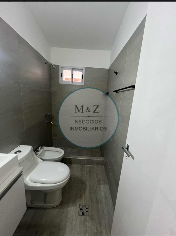 CASA RECIEN REMODELADA EN VENTA