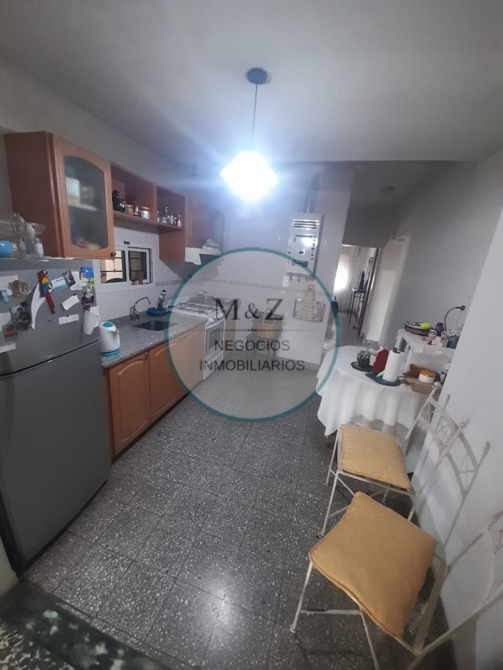 VENDE CASA DE 2 PLANTAS CENTRO SAN LUIS
