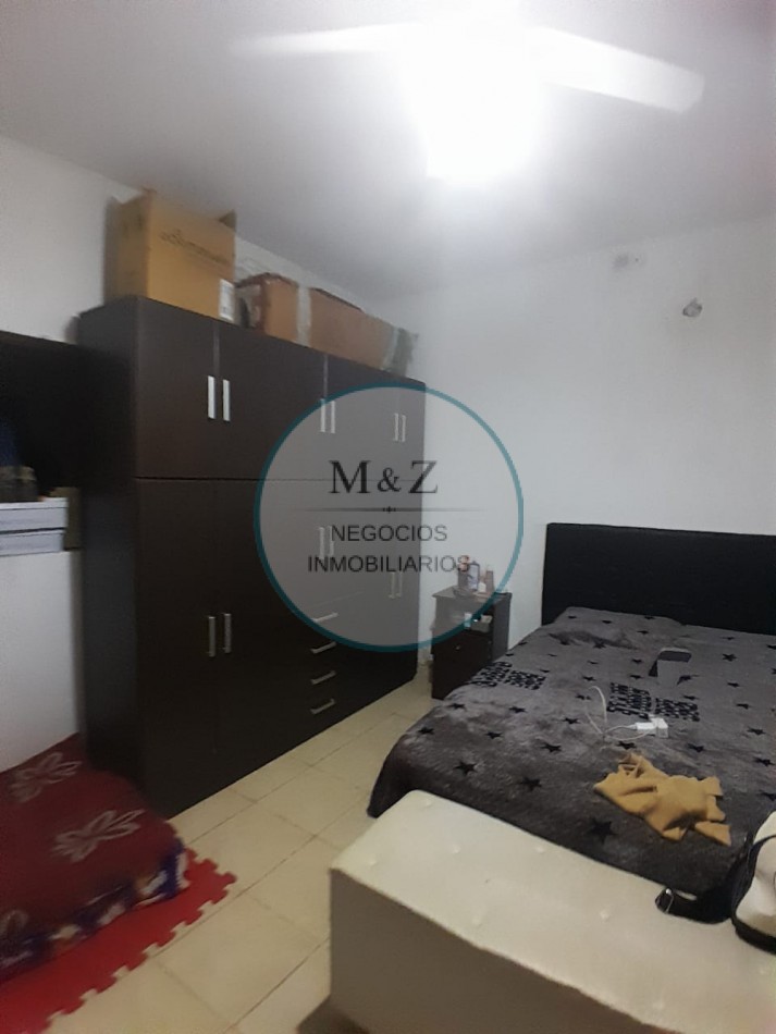 VENDE CASA ESQUINA CON GALPON Y DEPARTAMENTO
