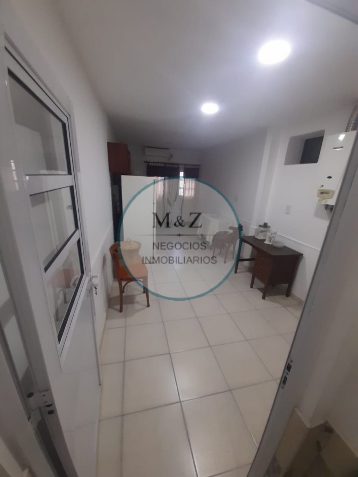 VENDE CASA DE 2 PLANTAS CENTRO SAN LUIS