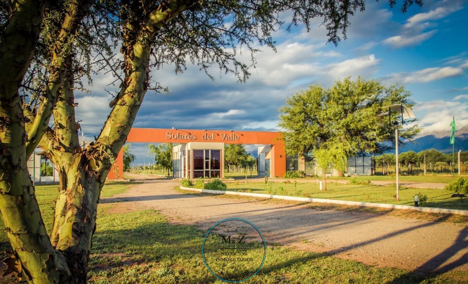 HERMOSO LOTE EN MERLO