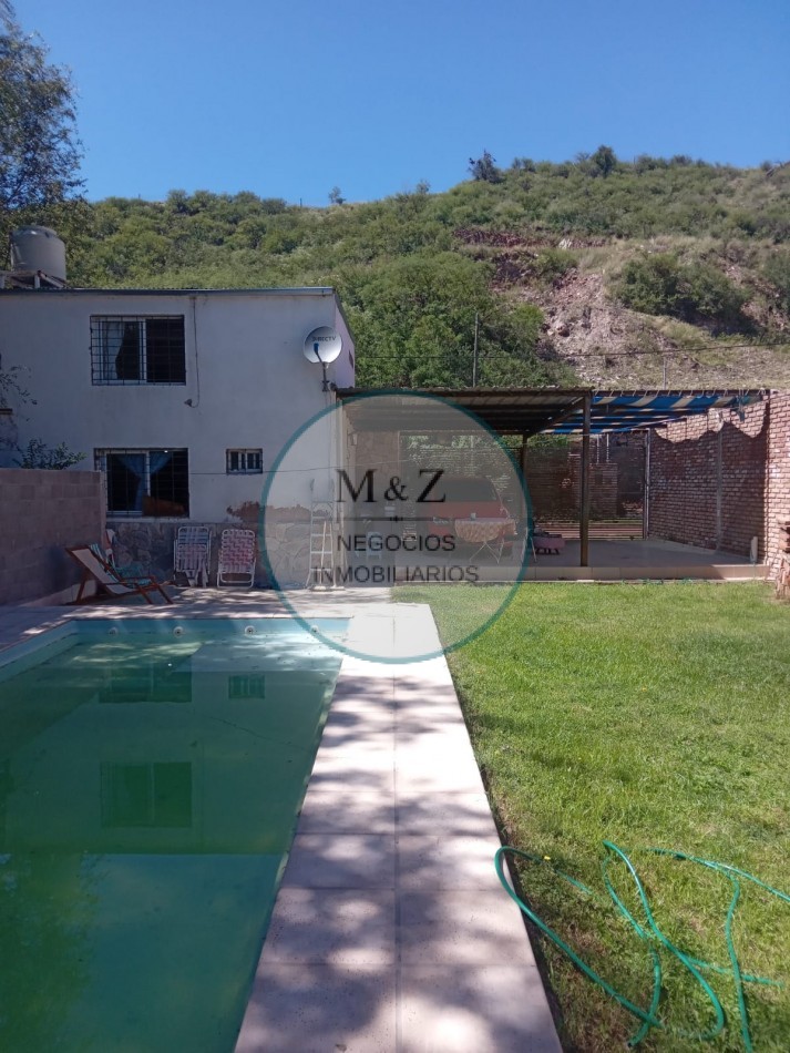 CASA CON PILETA EN VENTA EN EL VOLCAN