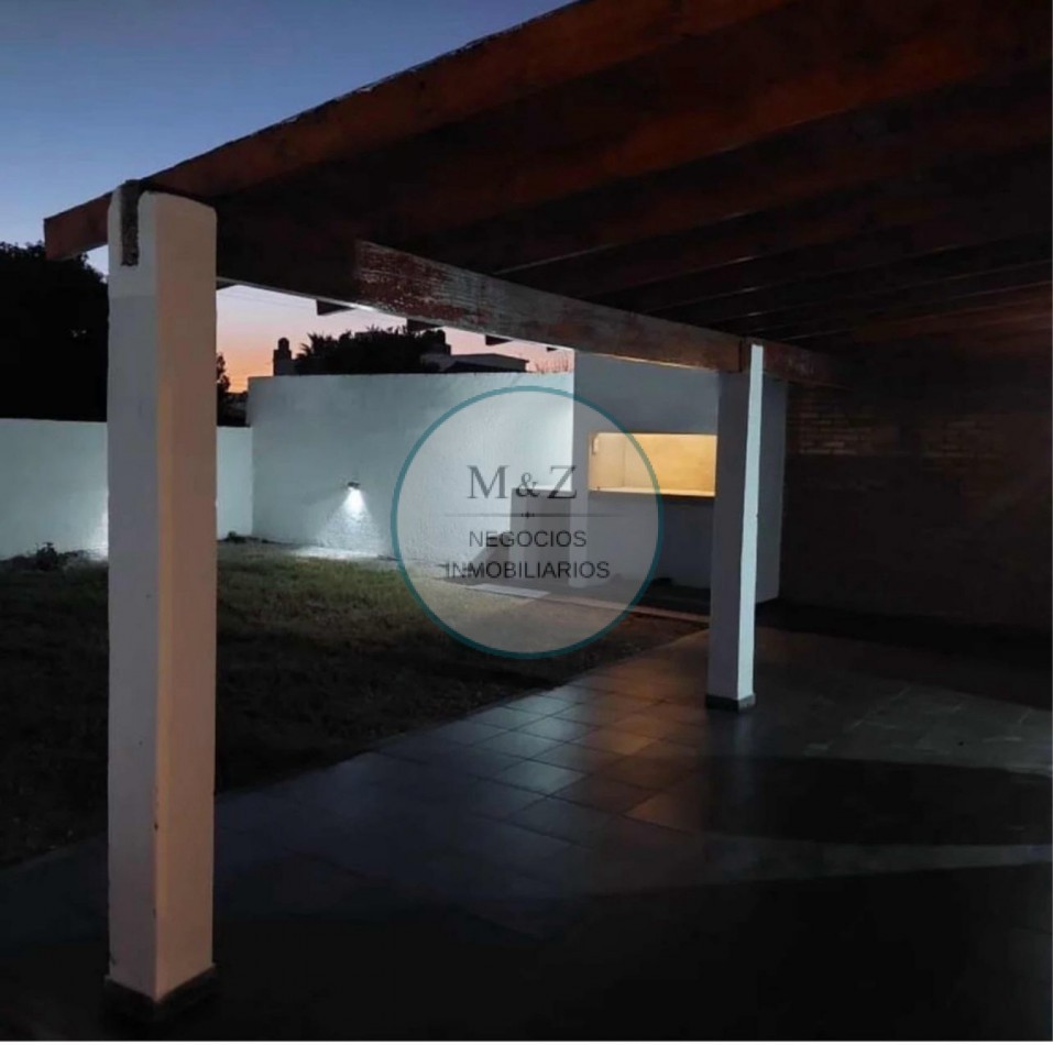 CASA RECIEN REMODELADA EN VENTA