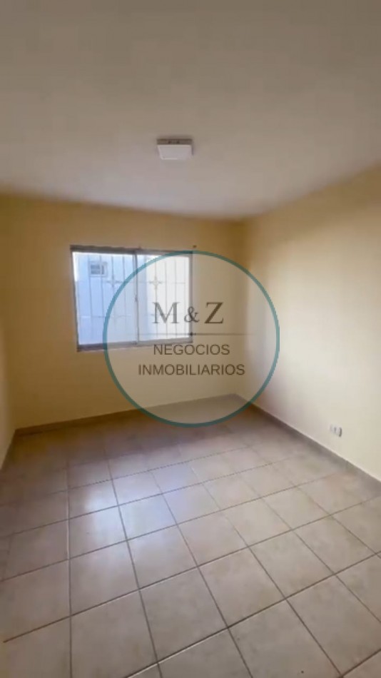 VENDO COMPLEJO DE DEPARTAMENTOS Y LOCAL 