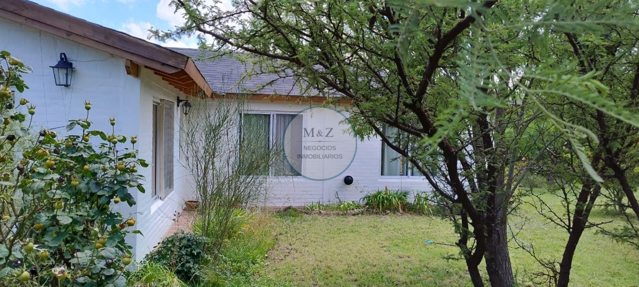 VENDE CASA Y 4 CABAÑAS EN SIERRAS MARIANAS VILLA DE LA QUEBRADA