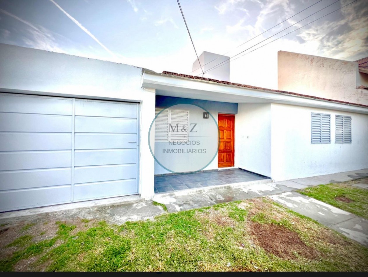 CASA RECIEN REMODELADA EN VENTA