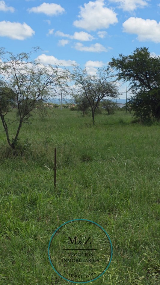 HERMOSO LOTE EN MERLO