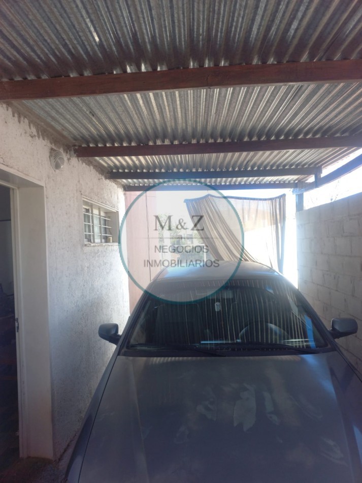 VENDE CASA EN LA PUNTA