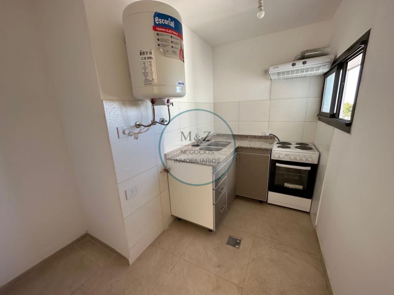 VENDE DEPARTAMENTO CON COCHERA