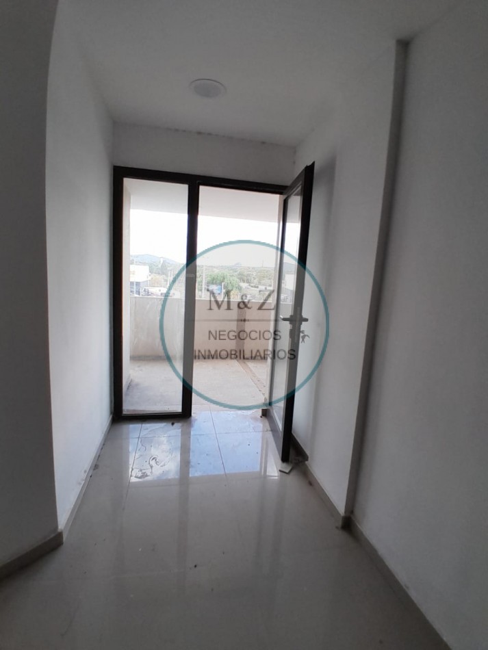 VENDE DEPARTAMENTO FRENTE AL SHOPING