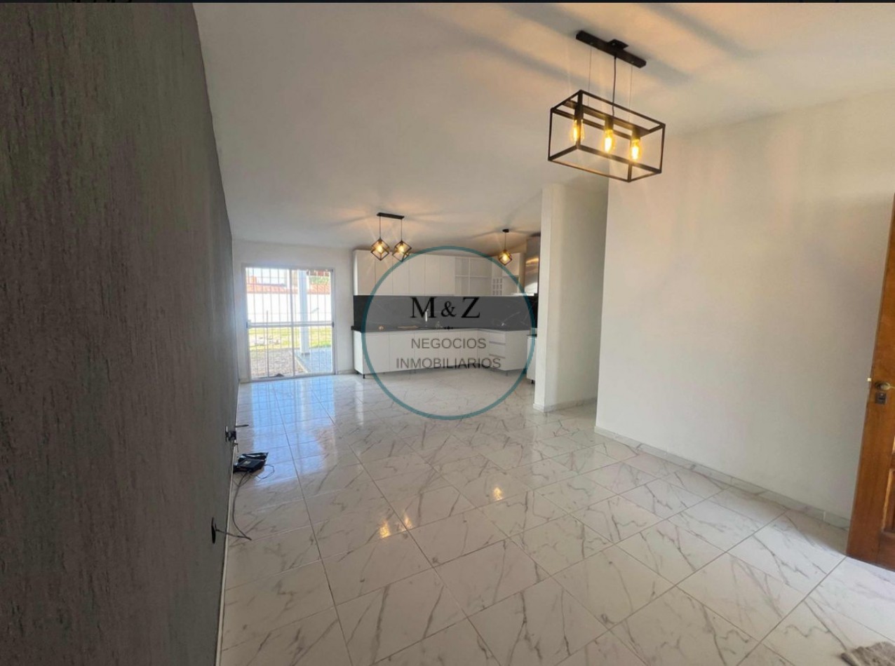 CASA RECIEN REMODELADA EN VENTA