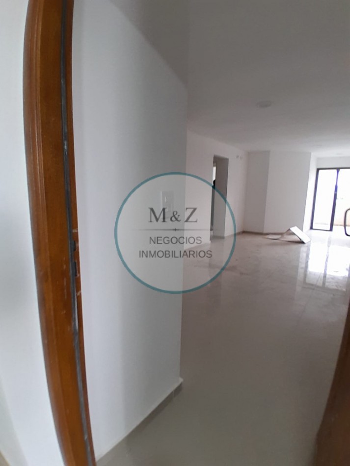 VENDE DEPARTAMENTO FRENTE AL SHOPING