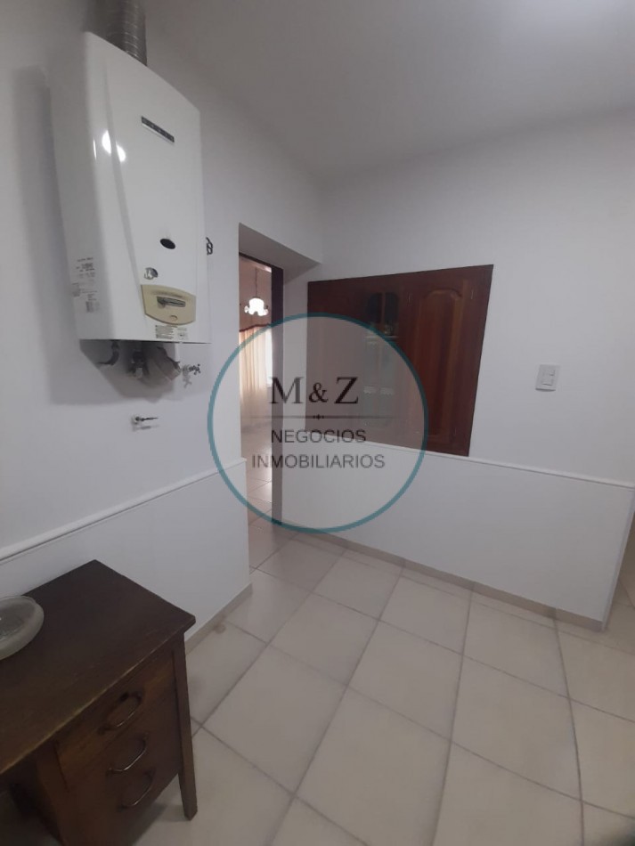 VENDE CASA DE 2 PLANTAS CENTRO SAN LUIS