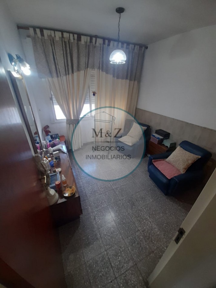 VENDE CASA DE 2 PLANTAS CENTRO SAN LUIS