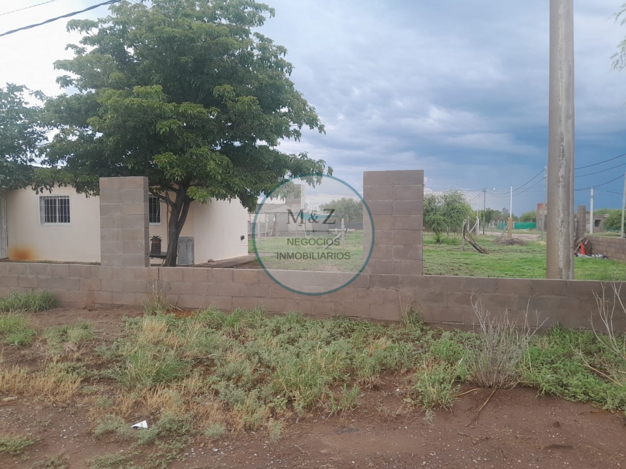 LOTE CON PISCINA BARRIO PRIVADO LAS LAJAS EN VENTA