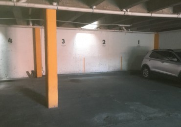 ALQUILO COCHERA EDIFICIO MONTPELLIER