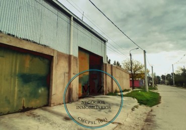 VENDE CASA ESQUINA CON GALPON Y DEPARTAMENTO