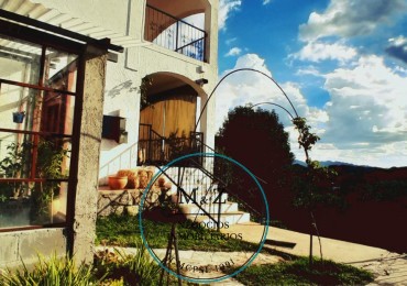 VENDE POSADA EN EL VOLCAN