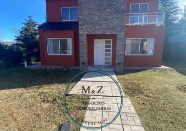 VENDO HERMOSA CASA LAS CHACRAS, JUANA KOSLAY B° PAMPAZUL