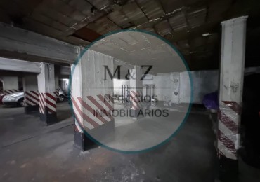COCHERA EN EDIFICIO